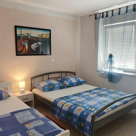 Apartmani Toni Dramalj Eksteriør bilde